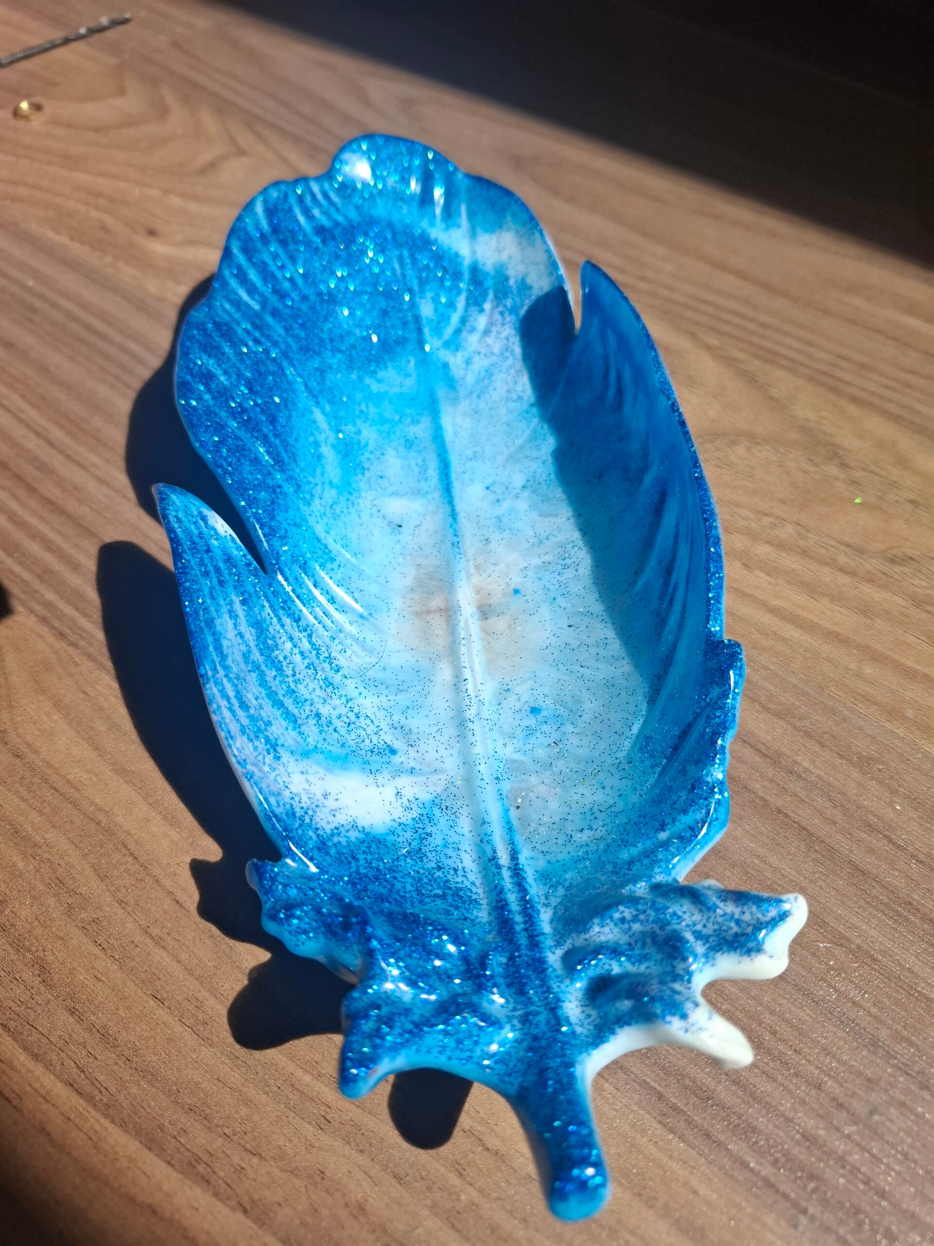 Federschale aus Resin