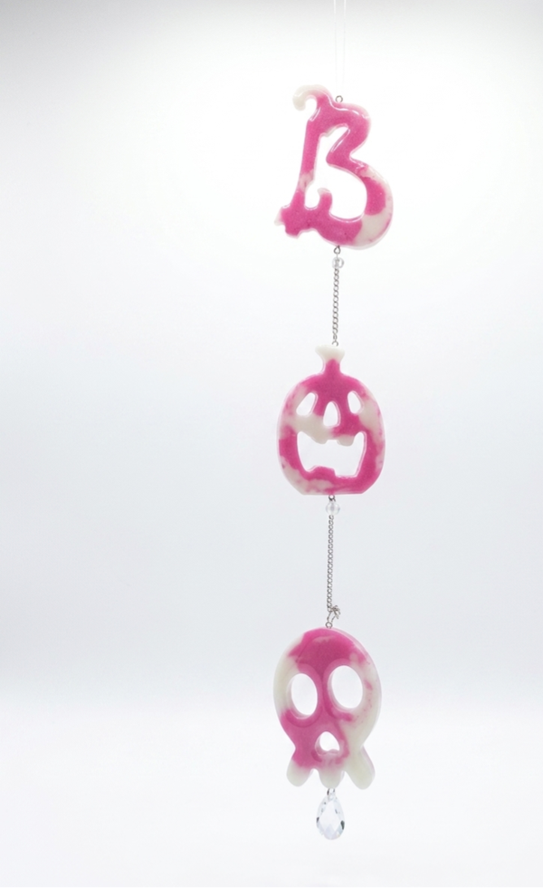 Spukhafte Halloween-Deko: Dein individuelles "BOO"-Set aus Epoxidharz