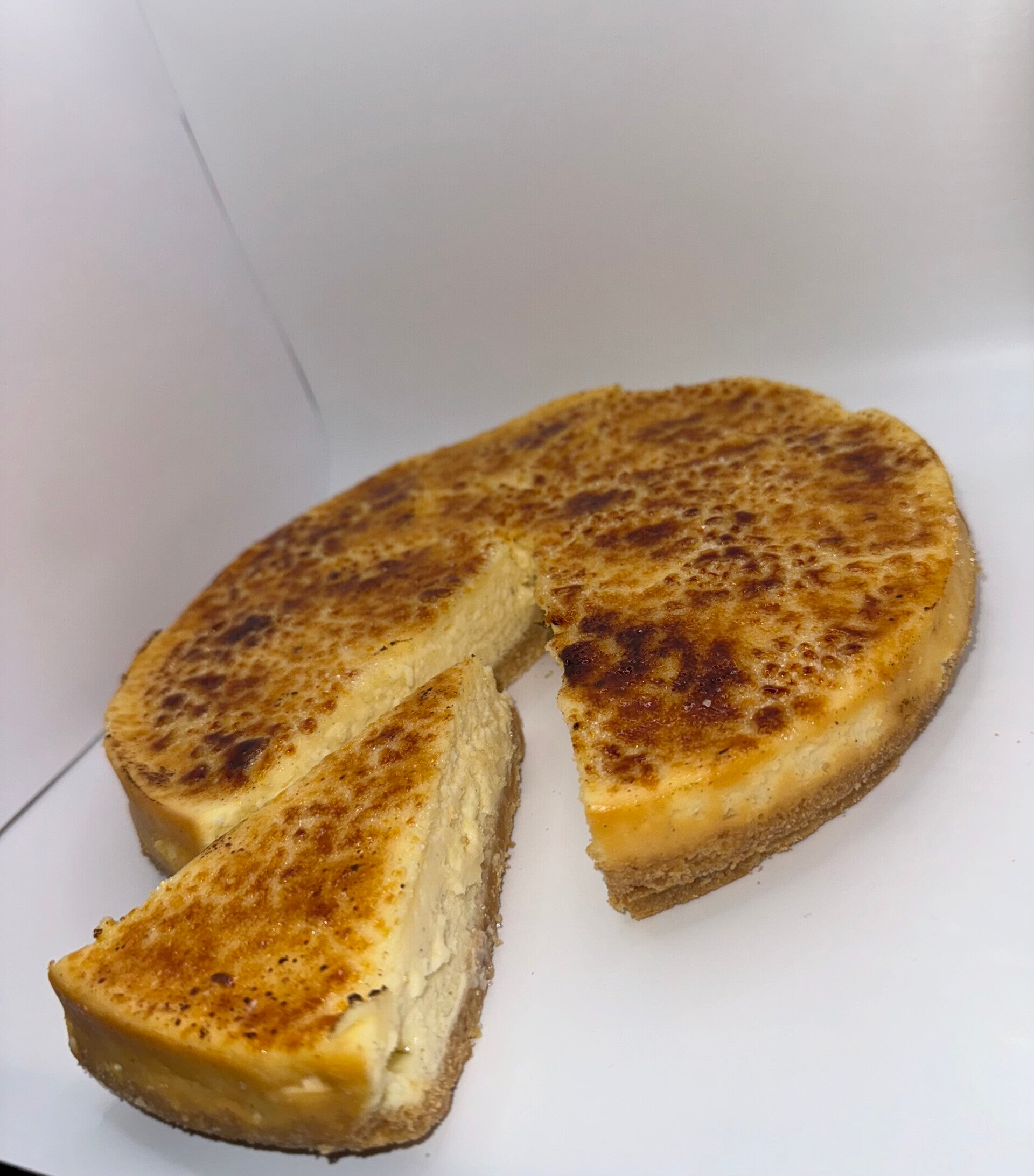 Crème brulee cheesecake