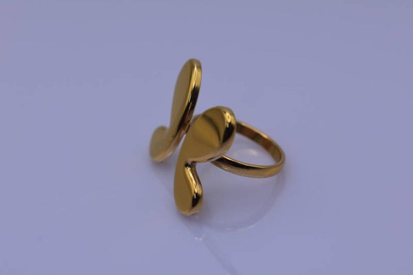 anillo alas de mariposa