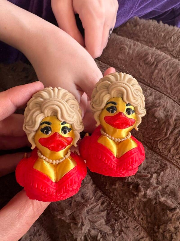 Small dolly duck