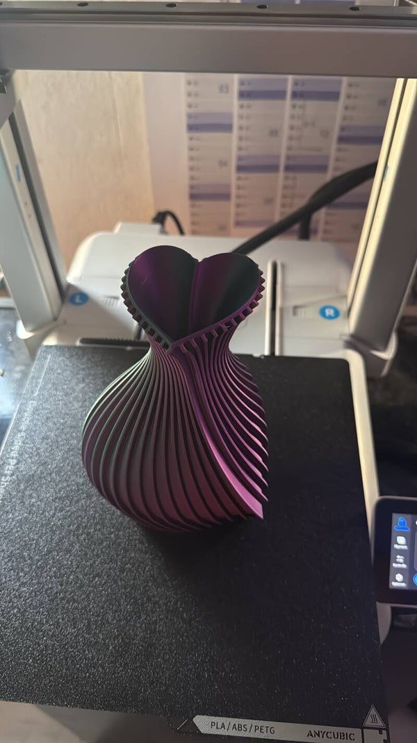 3-D Vase, Herzform