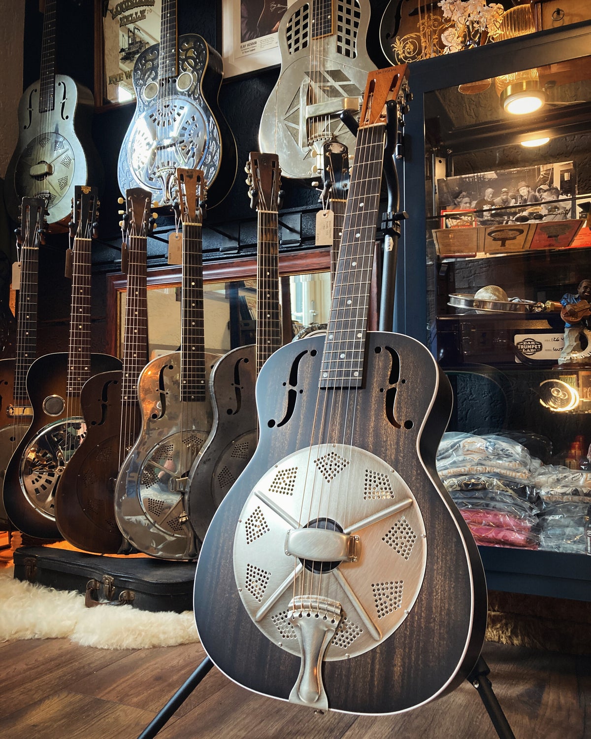 National Reso-Phonic Guitars / Guitars | Mainwood Guitars | Vintage ...