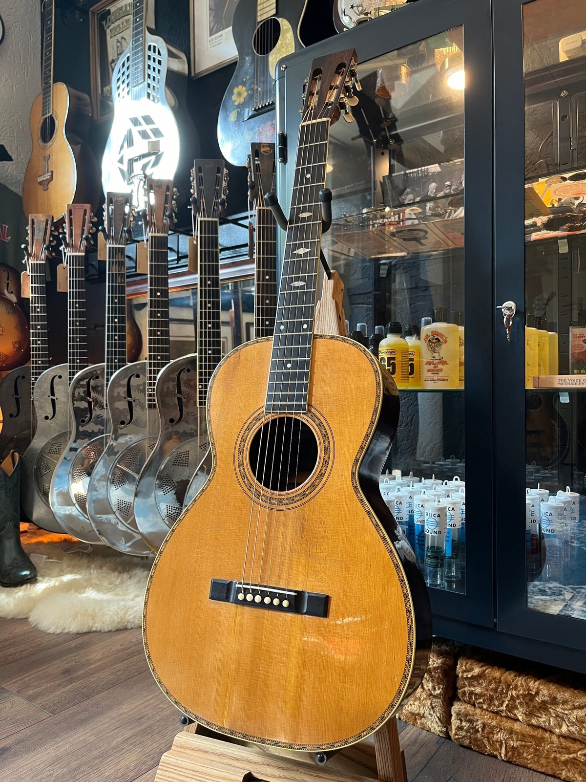 Guitars | Mainwood Guitars | Vintage & Exclusive