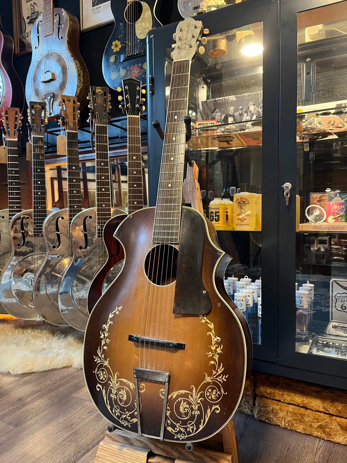 Guitars | Mainwood Guitars | Vintage & Exclusive
