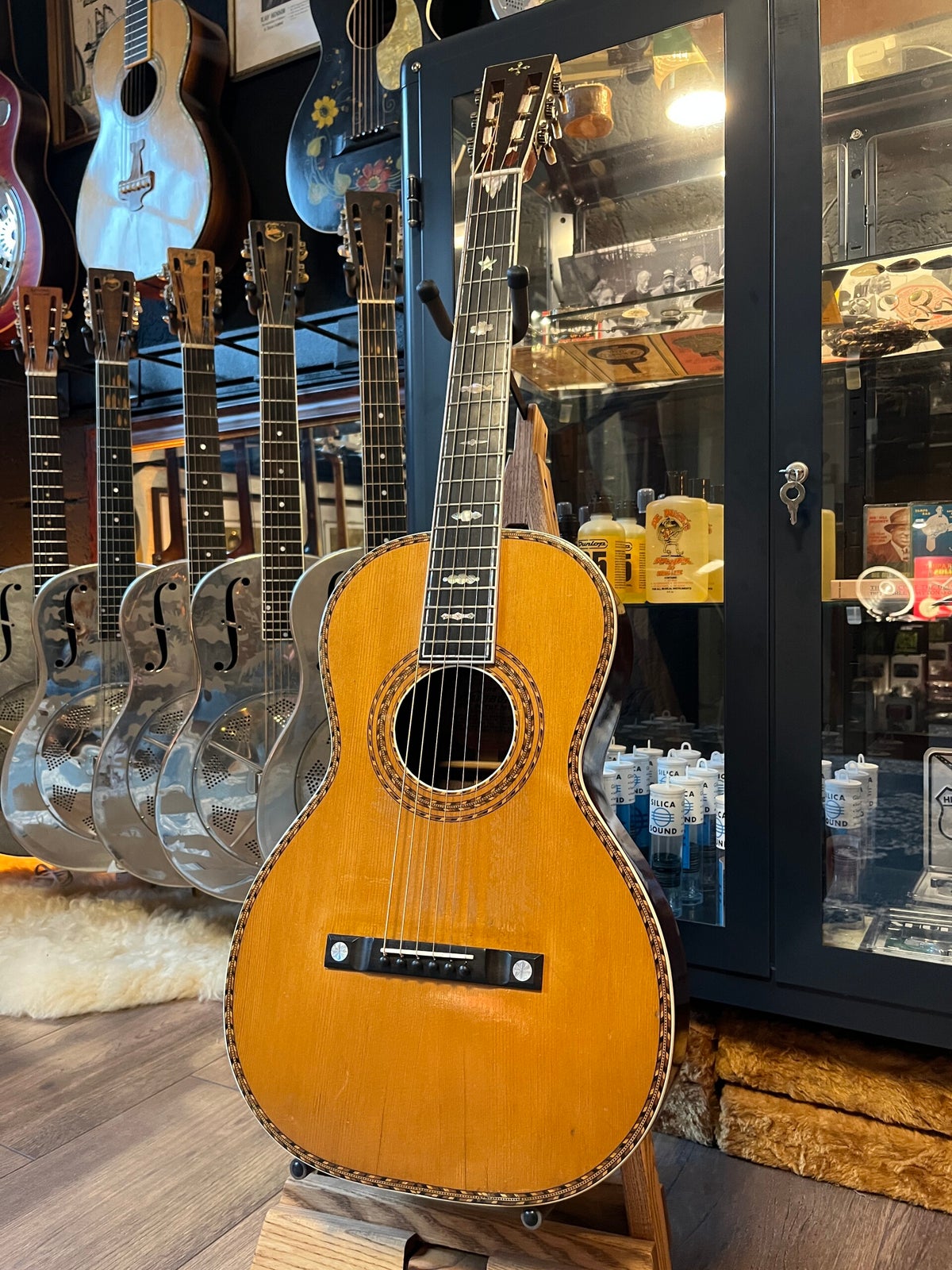 Guitars | Mainwood Guitars | Vintage & Exclusive