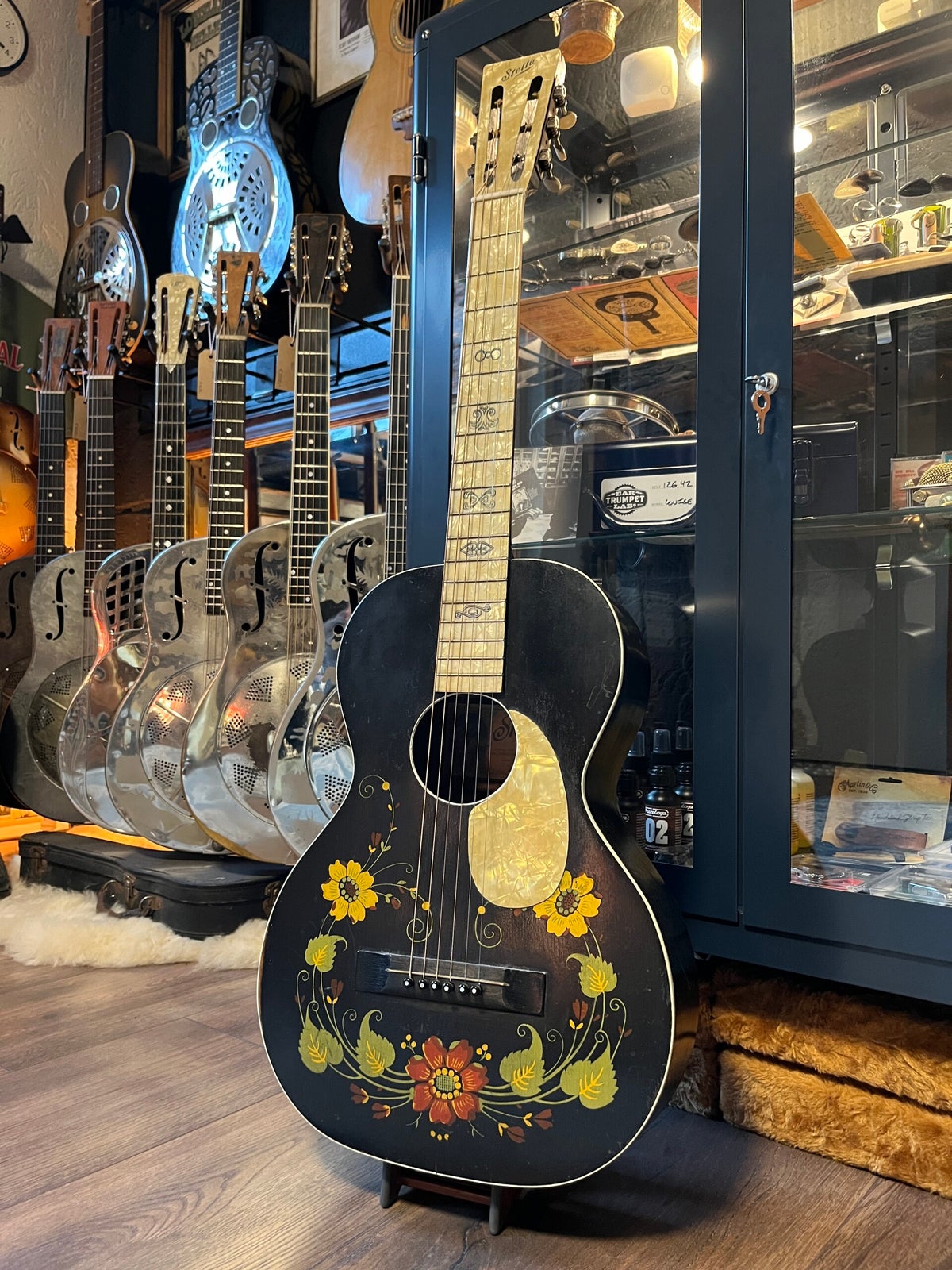 Guitars | Mainwood Guitars | Vintage & Exclusive