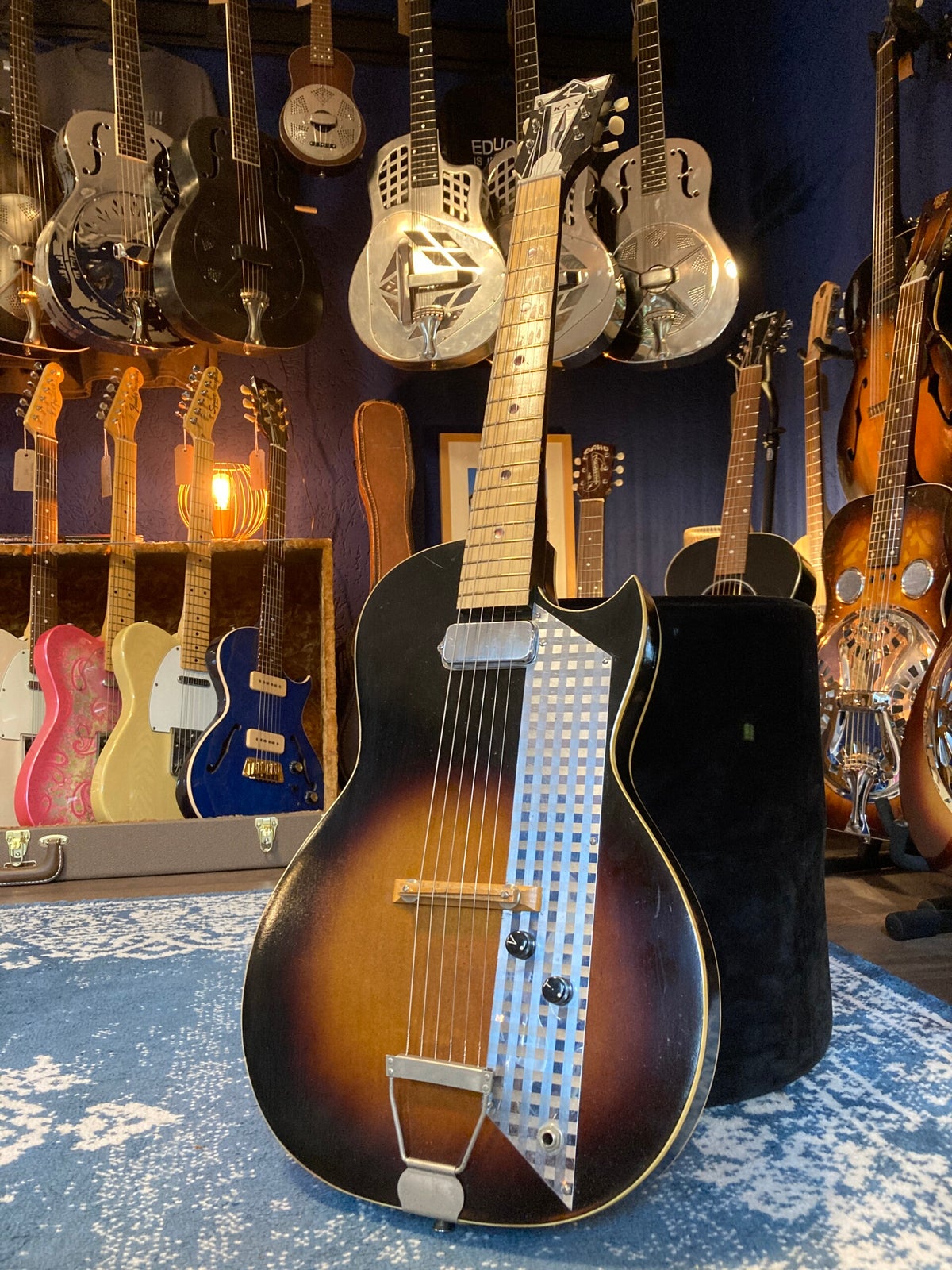 Guitars | Mainwood Guitars | Vintage & Exclusive