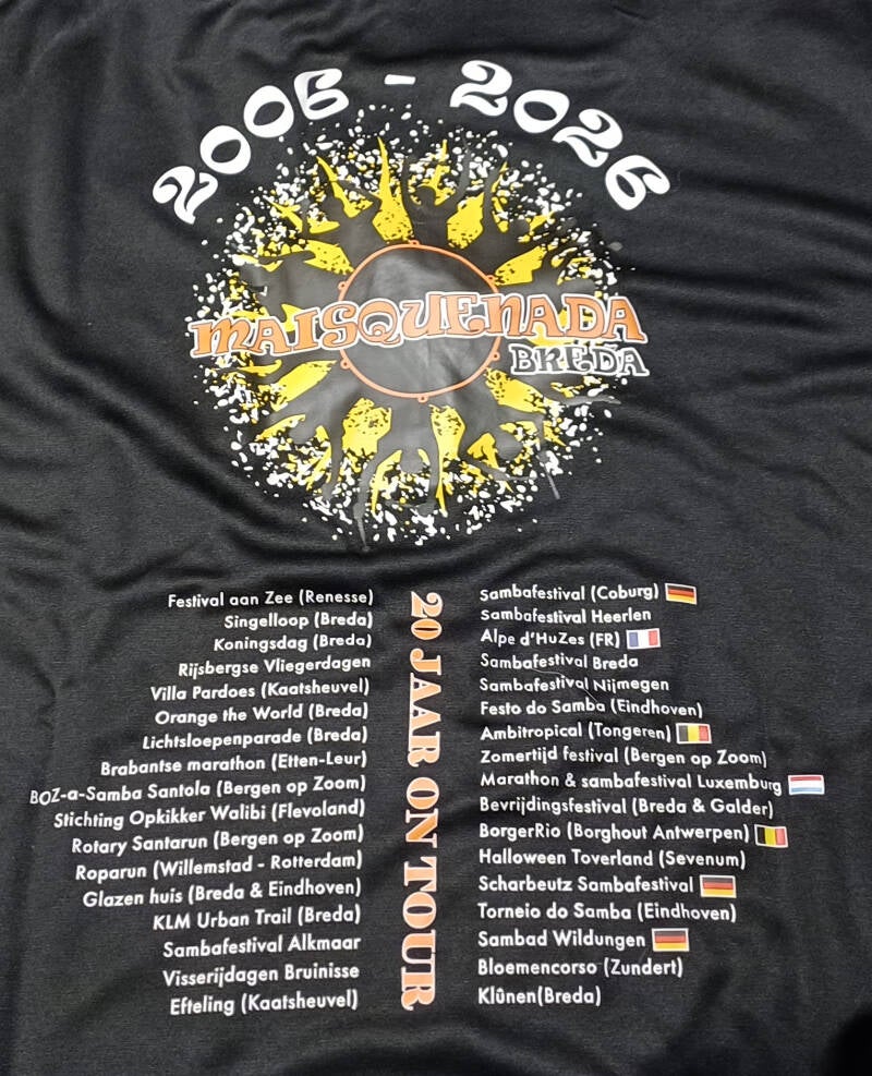 achterkant jubileumshirt maisquenada 20 jaar on tour