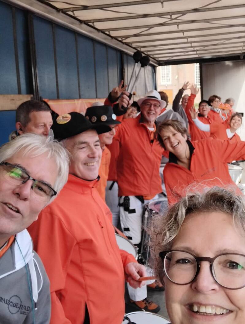 samen-in-de-oplegger-heel-gezellig-standard.jpg