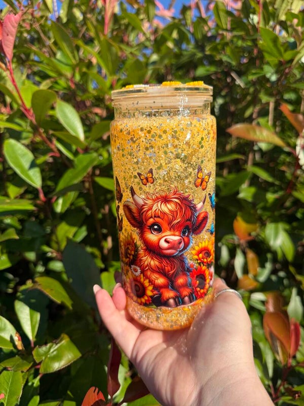 Highland Cow Premium 16 oz snow globe tumbler