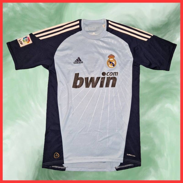 Camiseta Real Madrid 2010/11 - Casillas 1