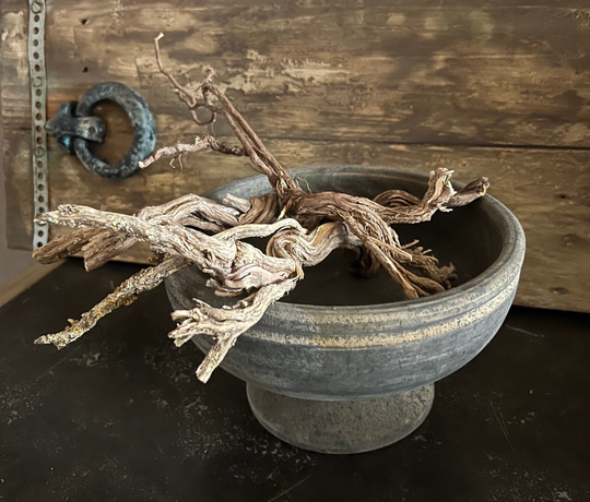 Oudhouten schaal Ela op voet