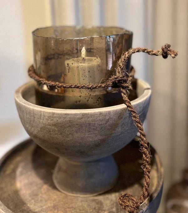 Oudhouten schaal op voet oké grey