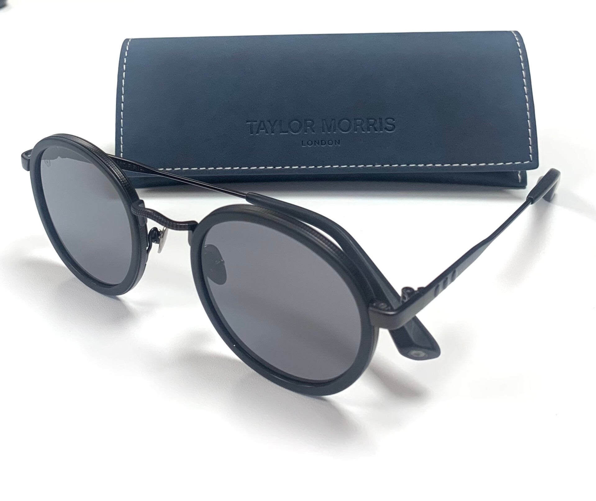 SOLAIRE TAYLOR MORRIS