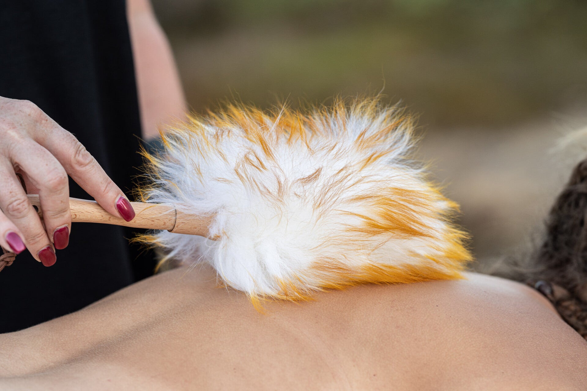 Attribuut gebruikt voor kriebelmassage - behandeling uitgevoerd door ZachtStroom