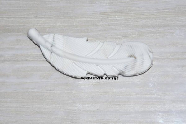 Plume silicone blanc marbré