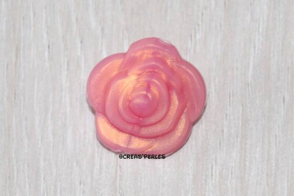 Petite rose silicone rouge nacré