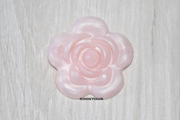 Grande rose silicone rose clair nacré