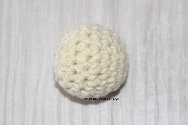Boule en crochet crème 20mm