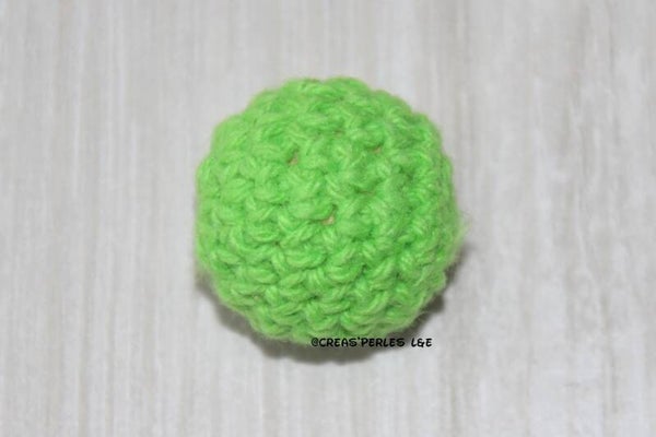 Boule en crochet vert pomme 20mm