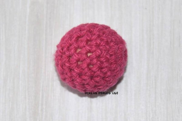 Boule en crochet rouge vin 20mm