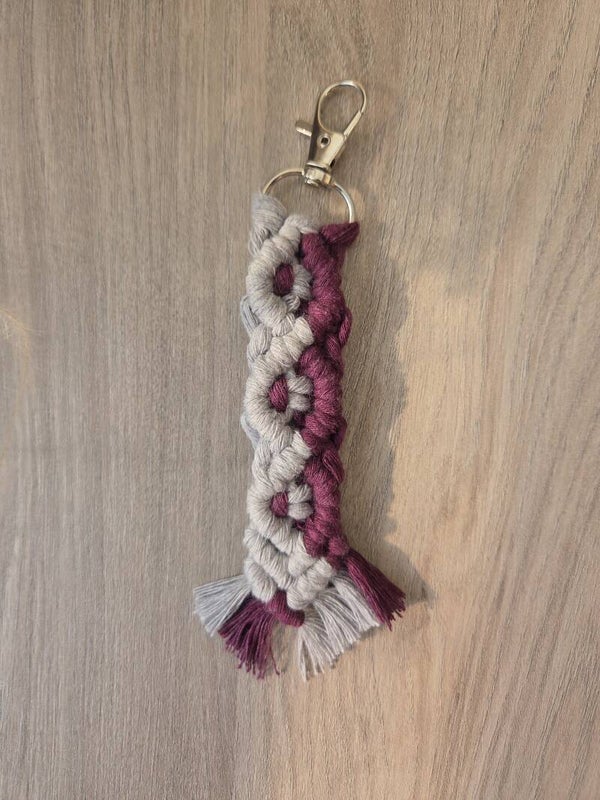 JUNE | Porte-cle élégant en macramé