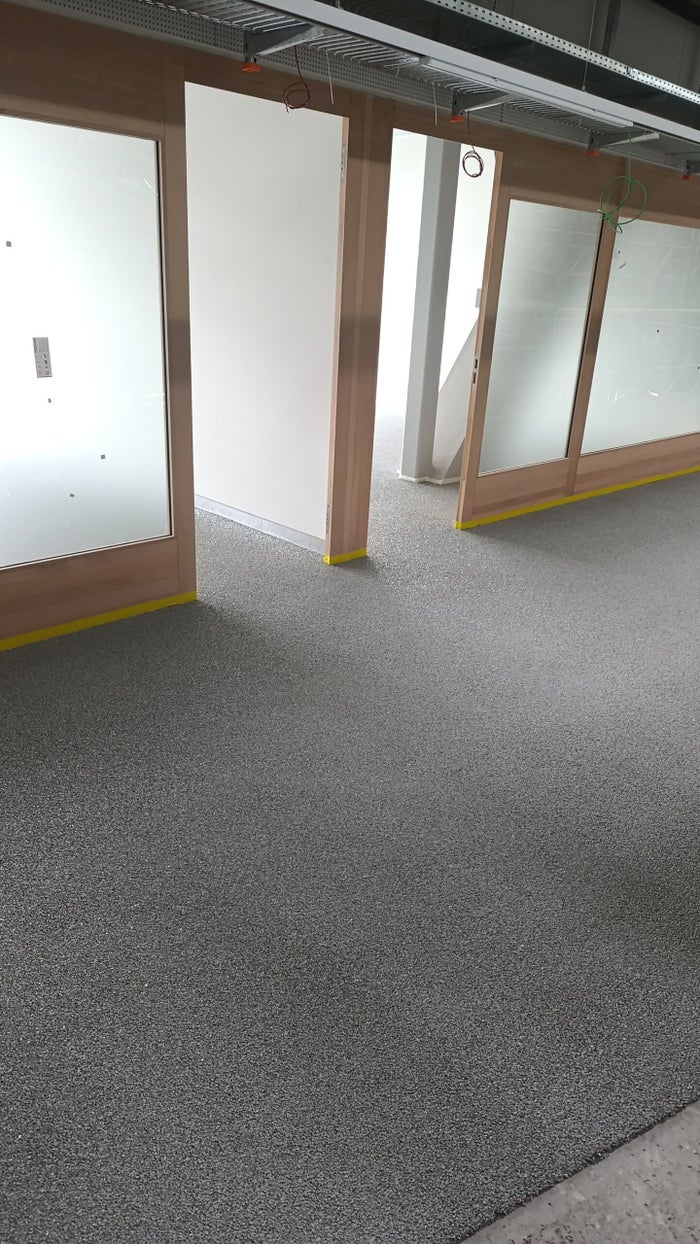 Sol intérieur, finition granitée