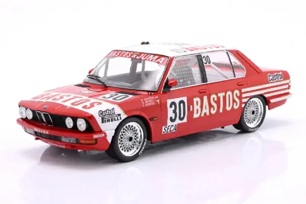 BMW 528i #30 Winner 24h Spa 1982 1:18 Scale IXO Diecast Model Car