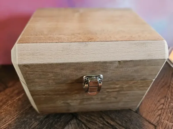 Handmade Wooden Box: Keepsake Storage (17 x 12 cm)