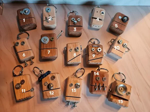 Upcycled Wooden Robot Keyhanger