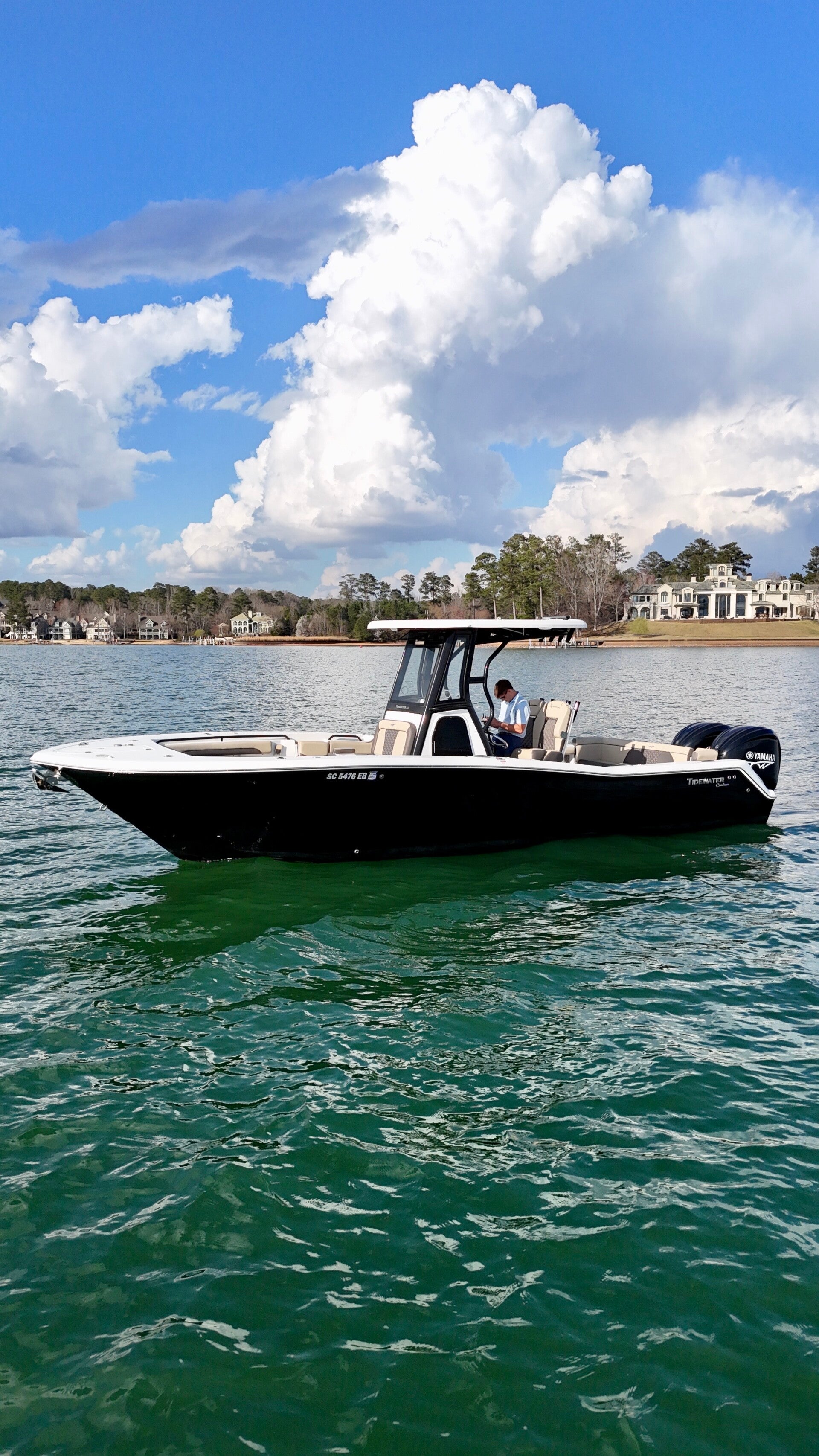 2022 Tidewater 272 LXF W/ Twin 250 Yamaha Outboards