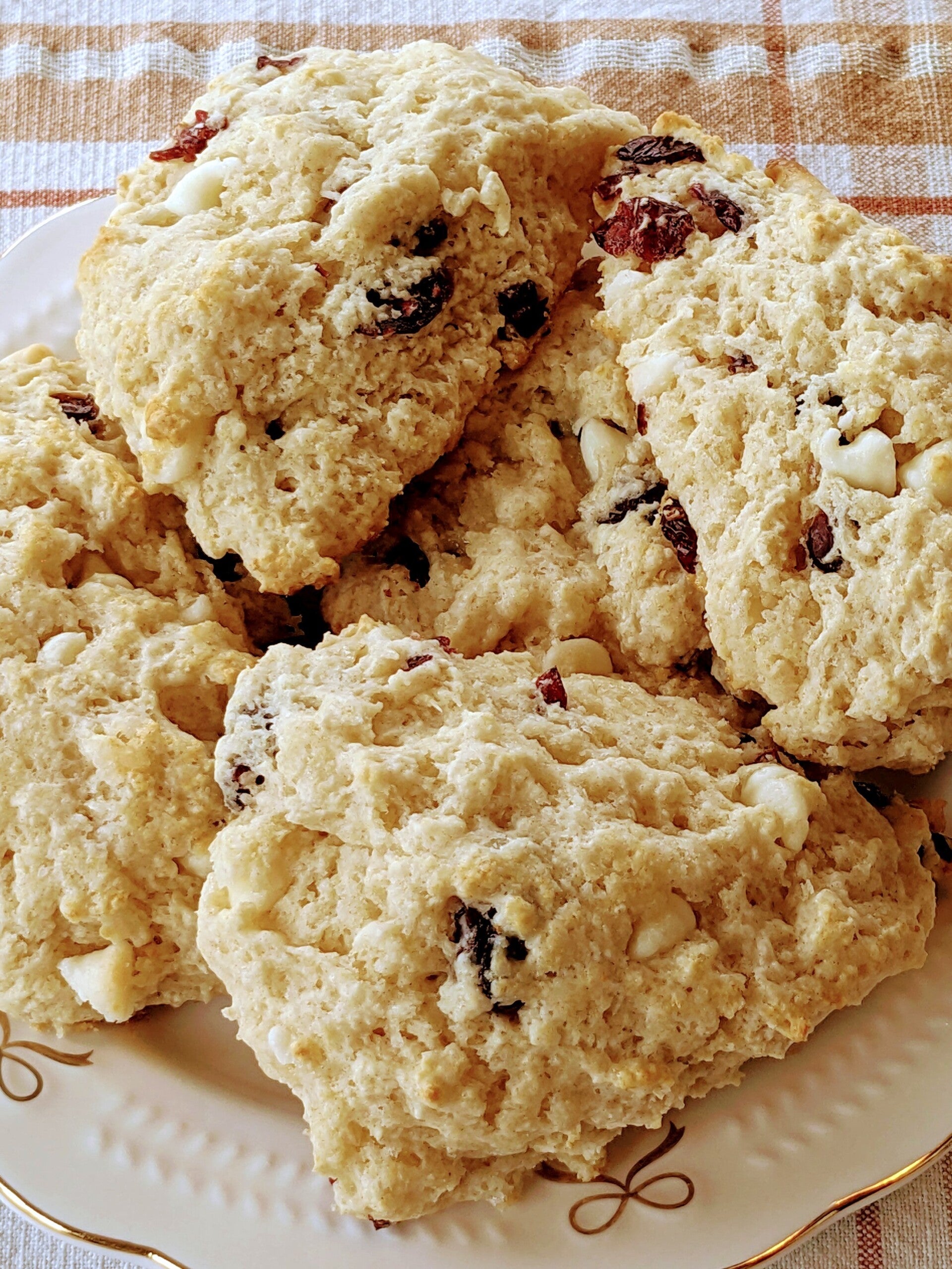 Scones (Qty: 8)