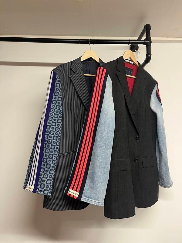 Adidas blazer bloemetjes mouw