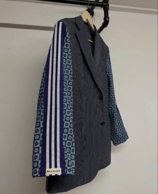 Adidas blazer bloemetjes mouw