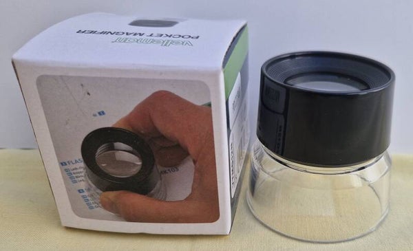 Pocket Magnifier in Black