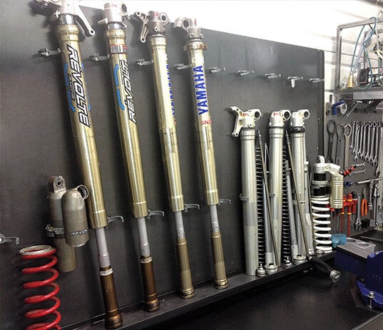 Suspensions reconditionnement  restauration