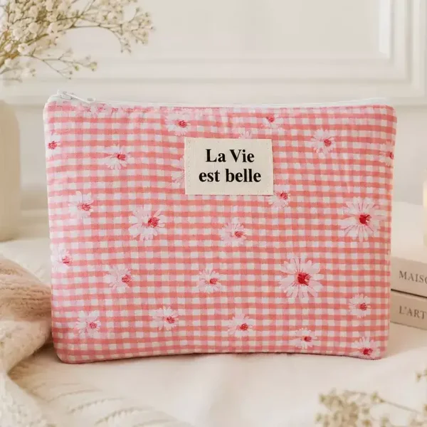 Pochette LA VIE EST BELLE