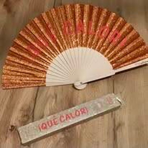 Éventail à paillettes avec cordon "QUE CALOR!"