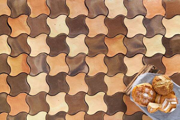 Tegels van klei / terracotta. Moderne tegels met historische charme, Prachtige kleurschakeringen en diverse vormen