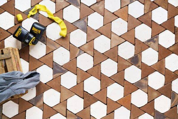 Tegels van klei / terracotta. Moderne tegels met historische charme, Prachtige kleurschakeringen en diverse vormen