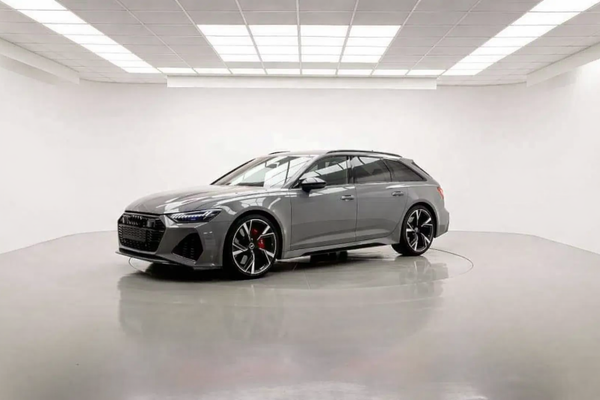 AUDI RS6