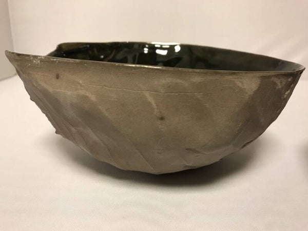 Ovale kom met bladafdruk - 244