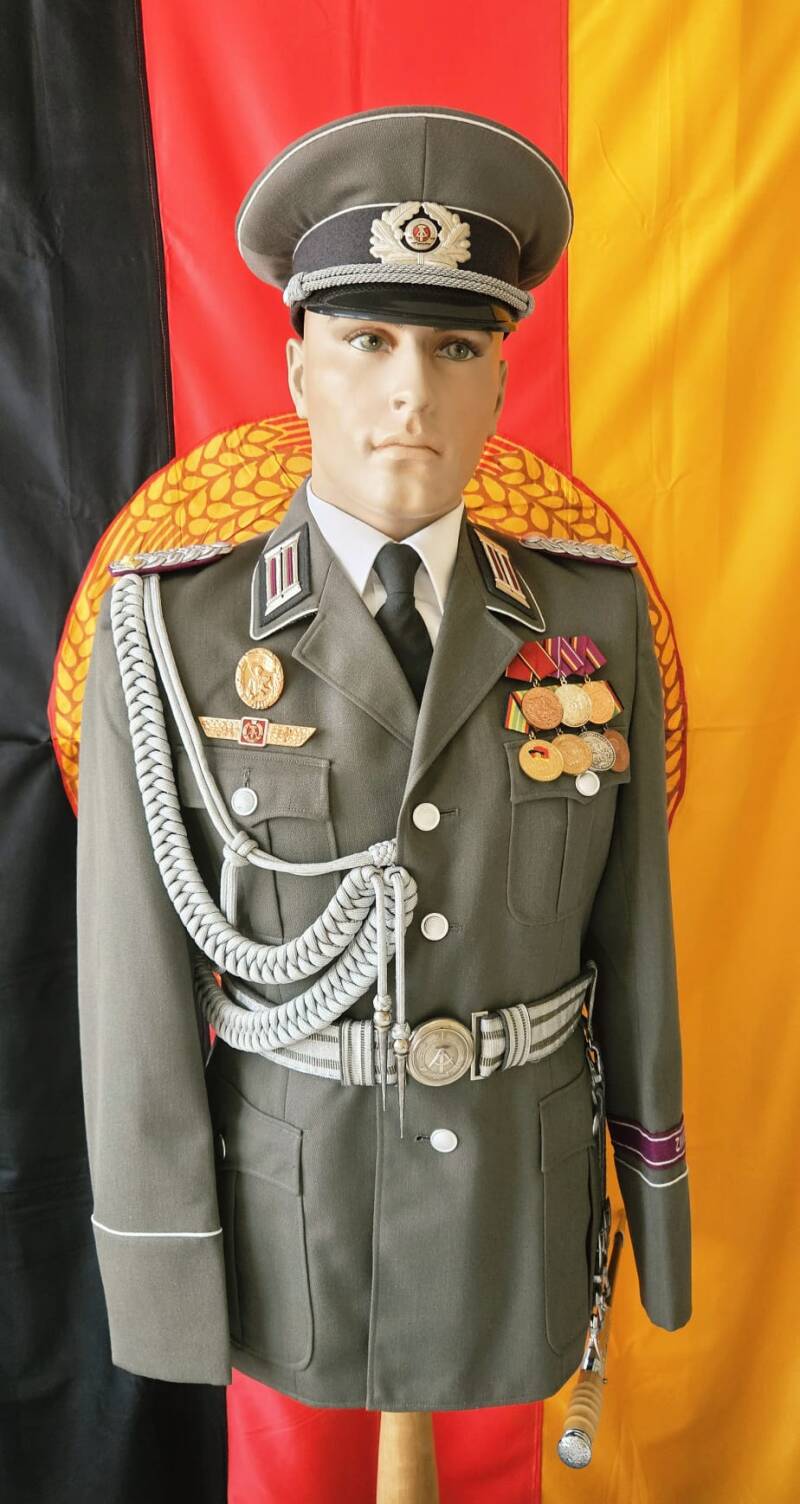 Nachlass Oberstleutnant Zivilverteidigung Hauptverwaltung Berlin DDR ZV Sammlung Dokumente Uniformen Ausrüstung Offiziersnachlass Sammlerstück Civil Defense estate GDR East Germany archive