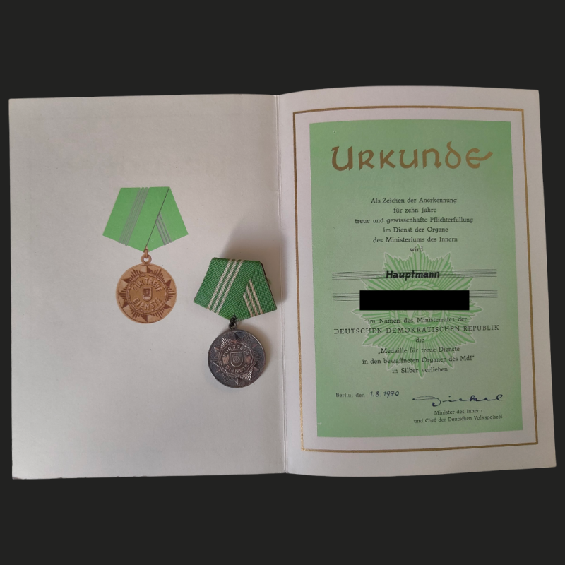 Medaille Treue Dienste bewaffnete Organe MdI Silber DDR Auszeichnung MdI Medaille Orden Dienstzeit bewaffnete Organe Sammlerstück Long Service Medal silver GDR East Germany