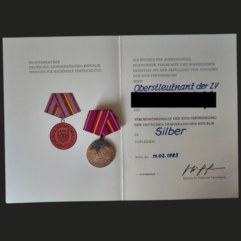 Verdienstmedaille Zivilverteidigung Silber DDR Auszeichnung ZV Medaille Orden Zivilverteidigung Ehrung Sammlerstück Civil Defense medal silver GDR East Germany award