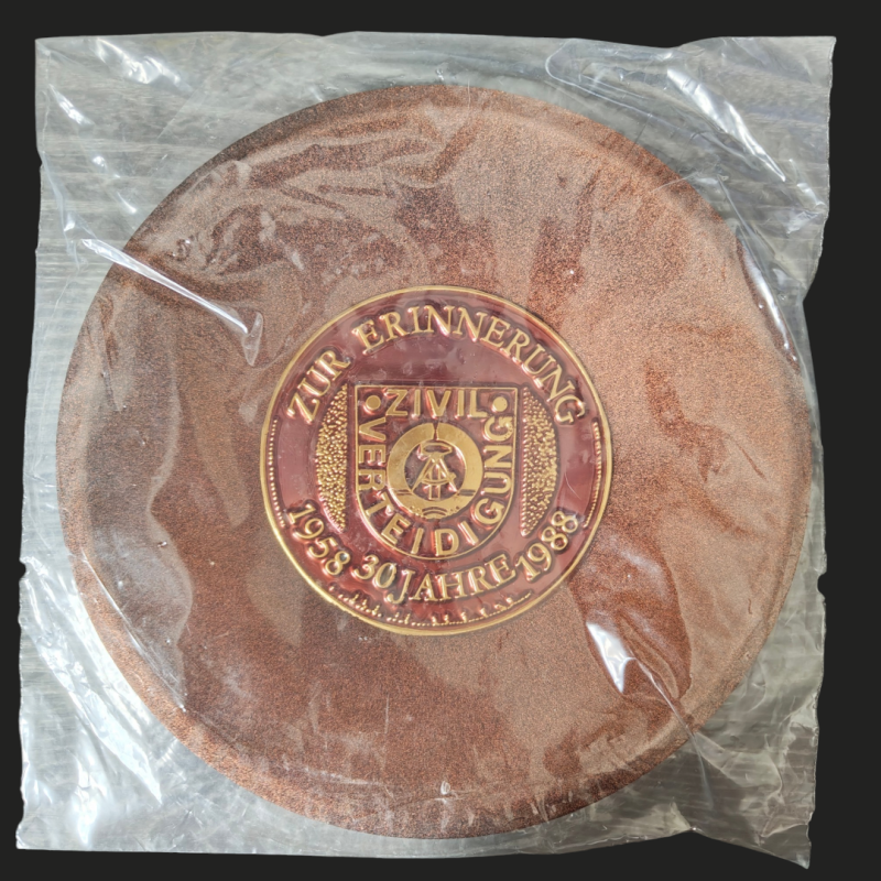 Wandteller 30 Jahre Zivilverteidigung verschweißt DDR Jubiläumsteller ZV Erinnerungsteller Auszeichnung Sammlerstück Civil Defense commemorative plate GDR East Germany anniversary