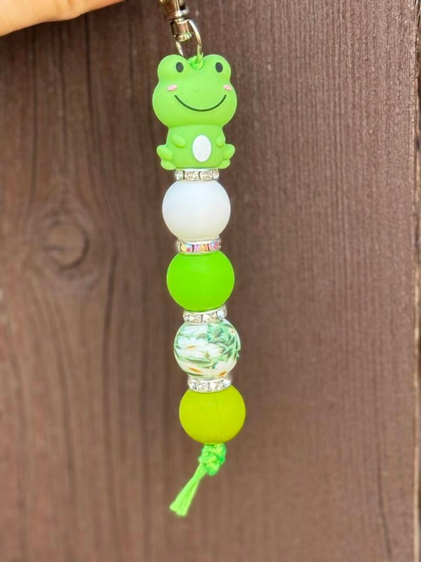 Schlüsselanhänger aus Silikonperlen (Frosch)