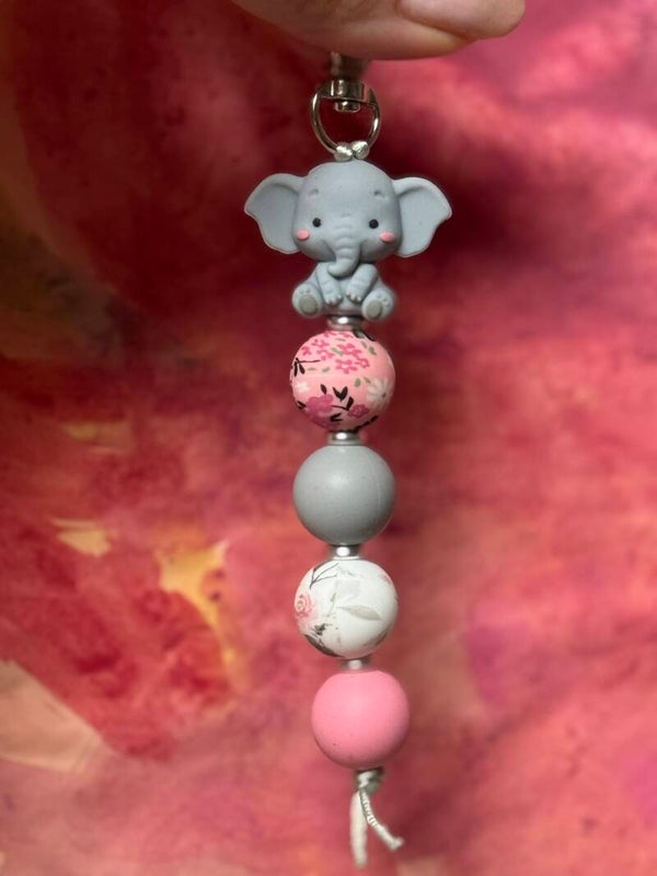 Schlüsselanhänger aus Silikonperlen (Elefant)