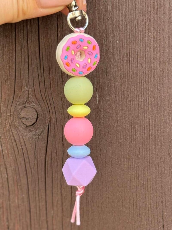 Schlüsselanhänger aus Silikonperlen (Donut)